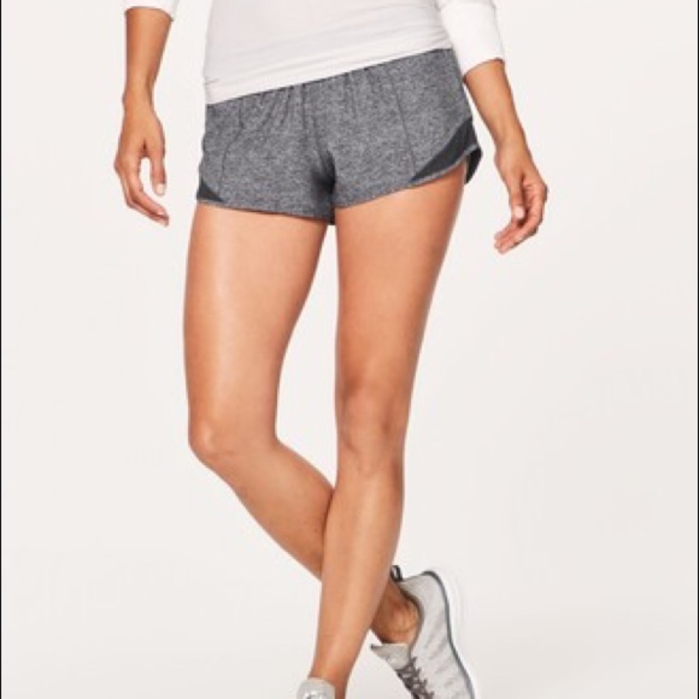 Lululemon Hotty Hot Short 2.5 Grey